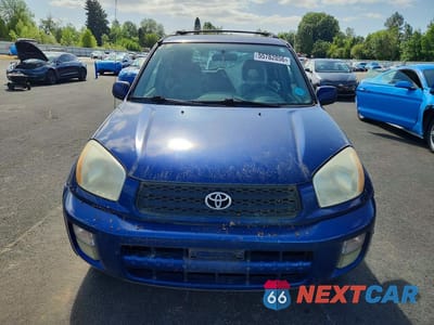 Piąte zdjęcie samochodu w środku: 2003 TOYOTA RAV4 BASE VIN:JTEHH20V830247639 - miniatura