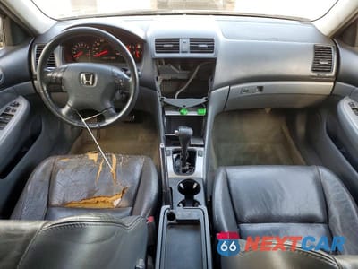 Zdjęcie 8 z 12 samochodu: 2005 HONDA ACCORD EX VIN:1HGCM56805A114367 - miniatura