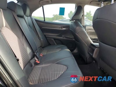 Zdjęcie 10 z 12 samochodu: 2018 TOYOTA CAMRY SE VIN:4T1B11HK0JU678772 - miniatura