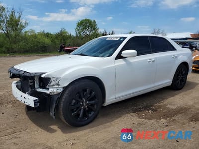 2014 CHRYSLER 300 S 2C3CCAGG2EH383752 - główne zdjęcie licytacji z USA - miniatura