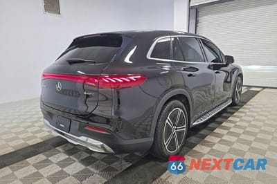 Czwarte zdjęcie samochodu z boku: 2023 MERCEDES-BENZ EQS SUV 450 4MATIC VIN:4JGDM2EB2PA024313 - miniatura