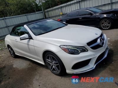 Czwarte zdjęcie samochodu z boku: 2014 MERCEDES-BENZ E 550 VIN:WDDKK7DF8EF230762 - miniatura