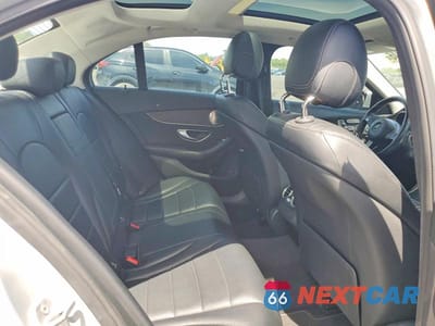 Zdjęcie 10 z 12 samochodu: 2016 MERCEDES-BENZ C 300 VIN:55SWF4JB7GU147927 - miniatura