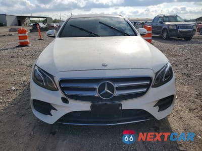 Piąte zdjęcie samochodu w środku: 2017 MERCEDES-BENZ E 300 4MATIC VIN:WDDZF4KB0HA162122 - miniatura