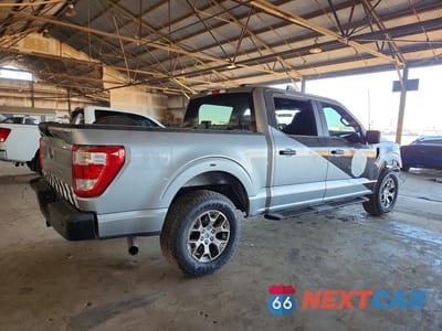 Trzecie zdjęcie samochodu z tyłu: 2022 FORD F150 POLICE RESPONDER VIN:1FTFW1P8XNKE09757 - miniatura