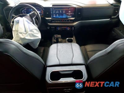 Zdjęcie 8 z 12 samochodu: 2024 CHEVROLET SILVERADO K1500 LTZ VIN:2GCUDGED2R1245118 - miniatura