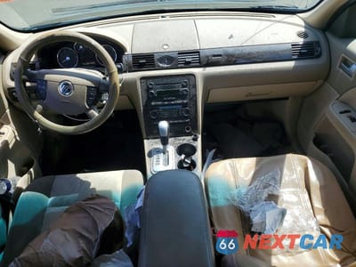 Zdjęcie 8 z 12 samochodu: 2005 MERCURY MONTEGO LUXURY VIN:1MEFM40105G618169 - miniatura