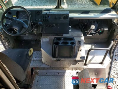 Zdjęcie 8 z 13 samochodu: 2020 FREIGHTLINER MT45 CHASSIS DELIVERY TRUCK VIN:4UZAC2EA6LCMH8121 - miniatura