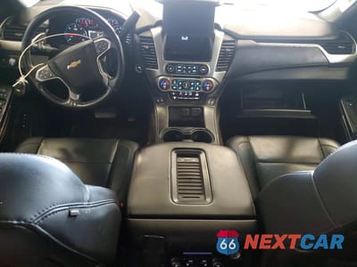 Zdjęcie 8 z 13 samochodu: 2015 CHEVROLET SUBURBAN K1500 LT VIN:1GNSKJKC6FR604650 - miniatura