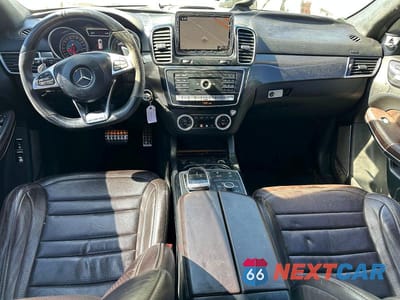 Zdjęcie 8 z 10 samochodu: 2018 MERCEDES-BENZ GLS 63 AMG 4MATIC VIN:4JGDF7FE8JA999812 - miniatura
