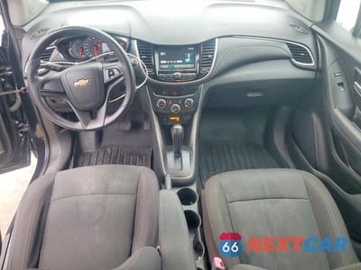 Zdjęcie 8 z 13 samochodu: 2017 CHEVROLET TRAX LS VIN:3GNCJKSBXHL284781 - miniatura