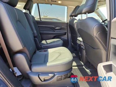 Zdjęcie 11 z 14 samochodu: 2026 TOYOTA GRAND HIGHLANDER PLATINUM VIN:5TDAAAB53TS120456 - miniatura