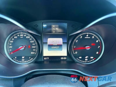 Zdjęcie 9 z 14 samochodu: 2016 MERCEDES-BENZ C 300 4MATIC VIN:55SWF4KB8GU110352 - miniatura
