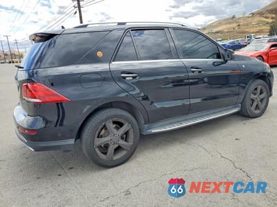 Trzecie zdjęcie samochodu z tyłu: 2017 MERCEDES-BENZ GLE 350 VIN:4JGDA5JB6HA937478 - miniatura