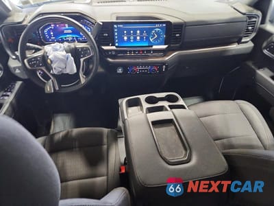 Zdjęcie 8 z 12 samochodu: 2024 CHEVROLET SILVERADO K1500 LT-L VIN:3GCPDKEK6RG265149 - miniatura