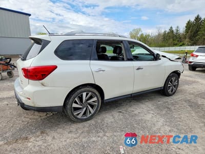 Trzecie zdjęcie samochodu z tyłu: 2017 NISSAN PATHFINDER SL VIN:5N1DR2MM2HC691392 - miniatura