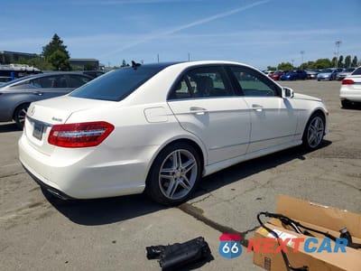Trzecie zdjęcie samochodu z tyłu: 2013 MERCEDES-BENZ E 550 4MATIC VIN:WDDHF9BBXDA728676 - miniatura