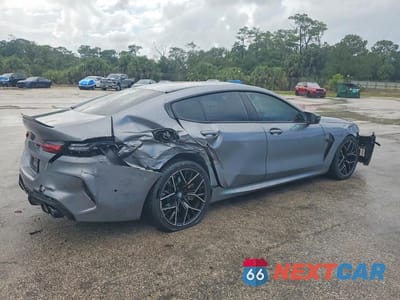 Trzecie zdjęcie samochodu z tyłu: 2024 BMW M8 VIN:WBSGV0C01RCS01101 - miniatura