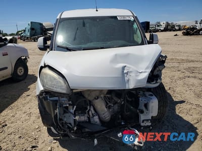 Piąte zdjęcie samochodu w środku: 2016 RAM PROMASTER CITY SLT DELIVERY VAN VIN:ZFBERFBT0G6B13997 - miniatura
