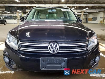 Piąte zdjęcie samochodu w środku: 2013 VOLKSWAGEN TIGUAN S VIN:WVGAV3AX2DW617711 - miniatura