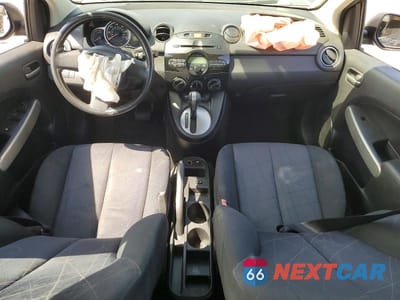 Zdjęcie 8 z 14 samochodu: 2014 MAZDA MAZDA2 SPORT VIN:JM1DE1KZ7E0186762 - miniatura