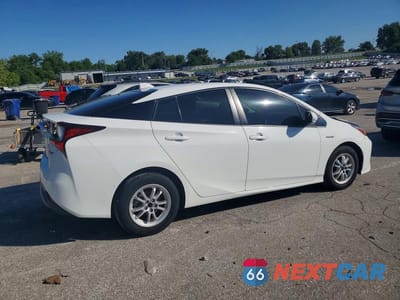 Trzecie zdjęcie samochodu z tyłu: 2021 TOYOTA PRIUS LE VIN:JTDKAMFU3M3150177 - miniatura