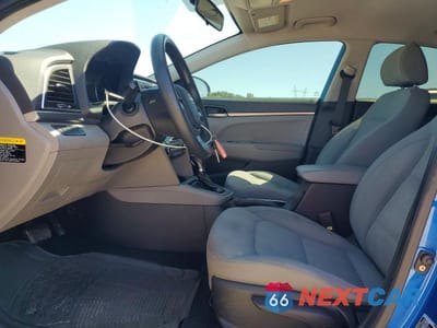 Zdjęcie 7 z 12 samochodu: 2017 HYUNDAI ELANTRA SE VIN:KMHD74LF4HU085767 - miniatura