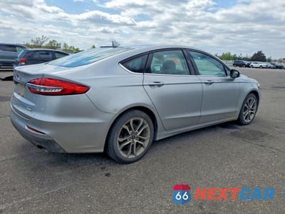 Trzecie zdjęcie samochodu z tyłu: 2020 FORD FUSION SEL VIN:3FA6P0CD3LR177267 - miniatura