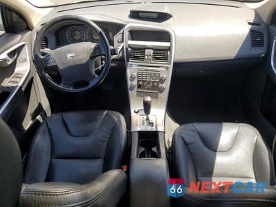 Zdjęcie 8 z 13 samochodu: 2010 VOLVO XC60 3.2 VIN:YV4960DL0A2082633 - miniatura