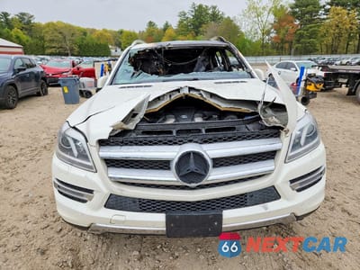 Piąte zdjęcie samochodu w środku: 2014 MERCEDES-BENZ GL 450 4MATIC VIN:4JGDF7CE8EA323371 - miniatura