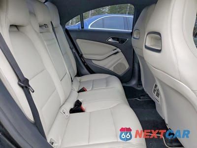 Zdjęcie 10 z 12 samochodu: 2014 MERCEDES-BENZ CLA 250 VIN:WDDSJ4EB5EN062808 - miniatura