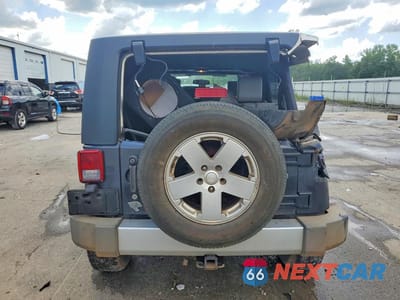 Zdjęcie 6 z 14 samochodu: 2008 JEEP WRANGLER UNLIMITED SAHARA VIN:1J4GA59138L604358 - miniatura