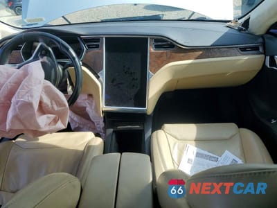 Zdjęcie 8 z 12 samochodu: 2017 TESLA MODEL S VIN:5YJSA1E18HF199213 - miniatura