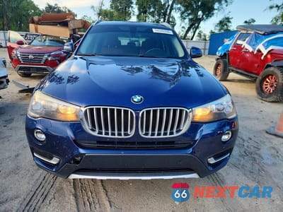 Piąte zdjęcie samochodu w środku: 2017 BMW X3 SDRIVE28I VIN:5UXWZ7C59H0U44875 - miniatura