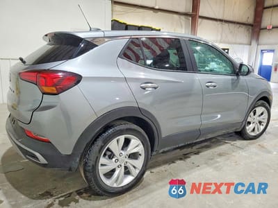 Trzecie zdjęcie samochodu z tyłu: 2025 BUICK ENCORE GX PREFERRED VIN:KL4AMBSLXSB194100 - miniatura