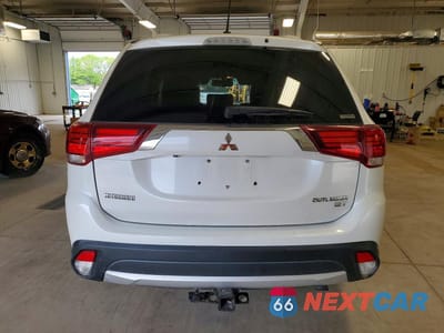 Zdjęcie 6 z 12 samochodu: 2016 MITSUBISHI OUTLANDER GT VIN:JA4JZ4AX2GZ048600 - miniatura