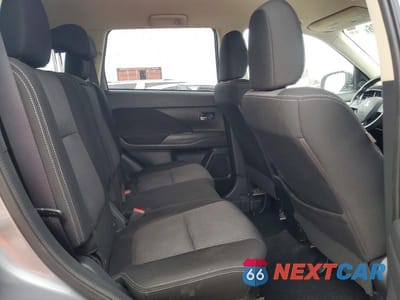Zdjęcie 11 z 13 samochodu: 2017 MITSUBISHI OUTLANDER ES VIN:JA4AZ2A31HZ051720 - miniatura