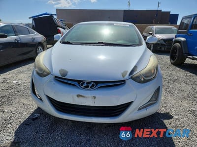 Piąte zdjęcie samochodu w środku: 2015 HYUNDAI ELANTRA SE VIN:5NPDH4AE7FH600750 - miniatura