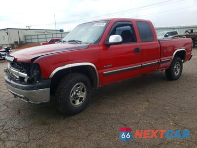 2001 CHEVROLET SILVERADO K1500 2GCEK19T311251779 - główne zdjęcie licytacji z USA - miniatura