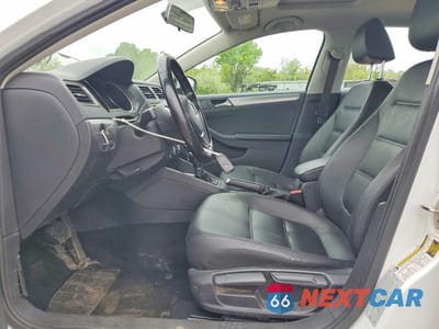 Zdjęcie 7 z 12 samochodu: 2017 VOLKSWAGEN JETTA VIN:3VWDB7AJXHM262738 - miniatura