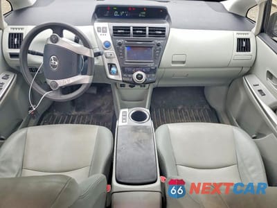 Zdjęcie 8 z 12 samochodu: 2012 TOYOTA PRIUS V FIVE VIN:JTDZN3EU4C3178888 - miniatura