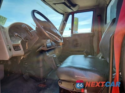 Piąte zdjęcie samochodu w środku: 2014 INTERNATIONAL 4300 BOX TRUCK VIN:3HAMMAAN3EL766624 - miniatura