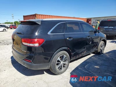 Trzecie zdjęcie samochodu z tyłu: 2016 KIA SORENTO EX VIN:5XYPH4A11GG024303 - miniatura
