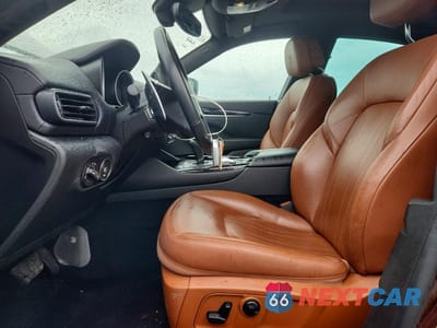 Zdjęcie 7 z 12 samochodu: 2017 MASERATI LEVANTE S VIN:ZN661YUA0HX222726 - miniatura