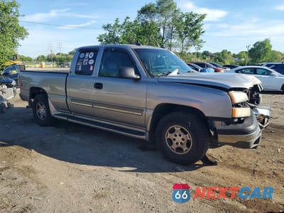 Czwarte zdjęcie samochodu z boku: 2003 CHEVROLET SILVERADO K1500 VIN:2GCEK19T831140986 - miniatura