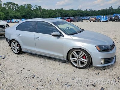 Czwarte zdjęcie samochodu z boku: 2015 VOLKSWAGEN JETTA GLI VIN:3VW4T7AJ8FM288247 - miniatura