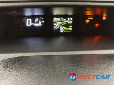 Zdjęcie 9 z 12 samochodu: 2017 TOYOTA PRIUS C FOUR VIN:JTDKDTB30H1592687 - miniatura