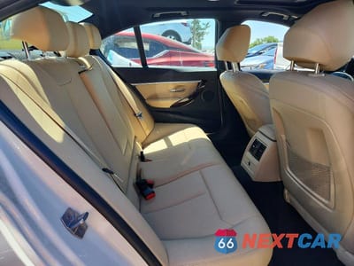 Zdjęcie 10 z 13 samochodu: 2018 BMW 330 XI VIN:WBA8D9C57JEM33061 - miniatura