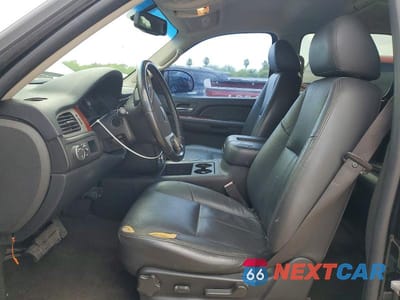Zdjęcie 7 z 13 samochodu: 2009 GMC YUKON XL C1500 SLE VIN:1GKFC26009R201107 - miniatura