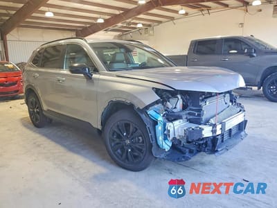 Czwarte zdjęcie samochodu z boku: 2023 HONDA CR-V SPORT TOURING VIN:7FARS6H96PE015920 - miniatura